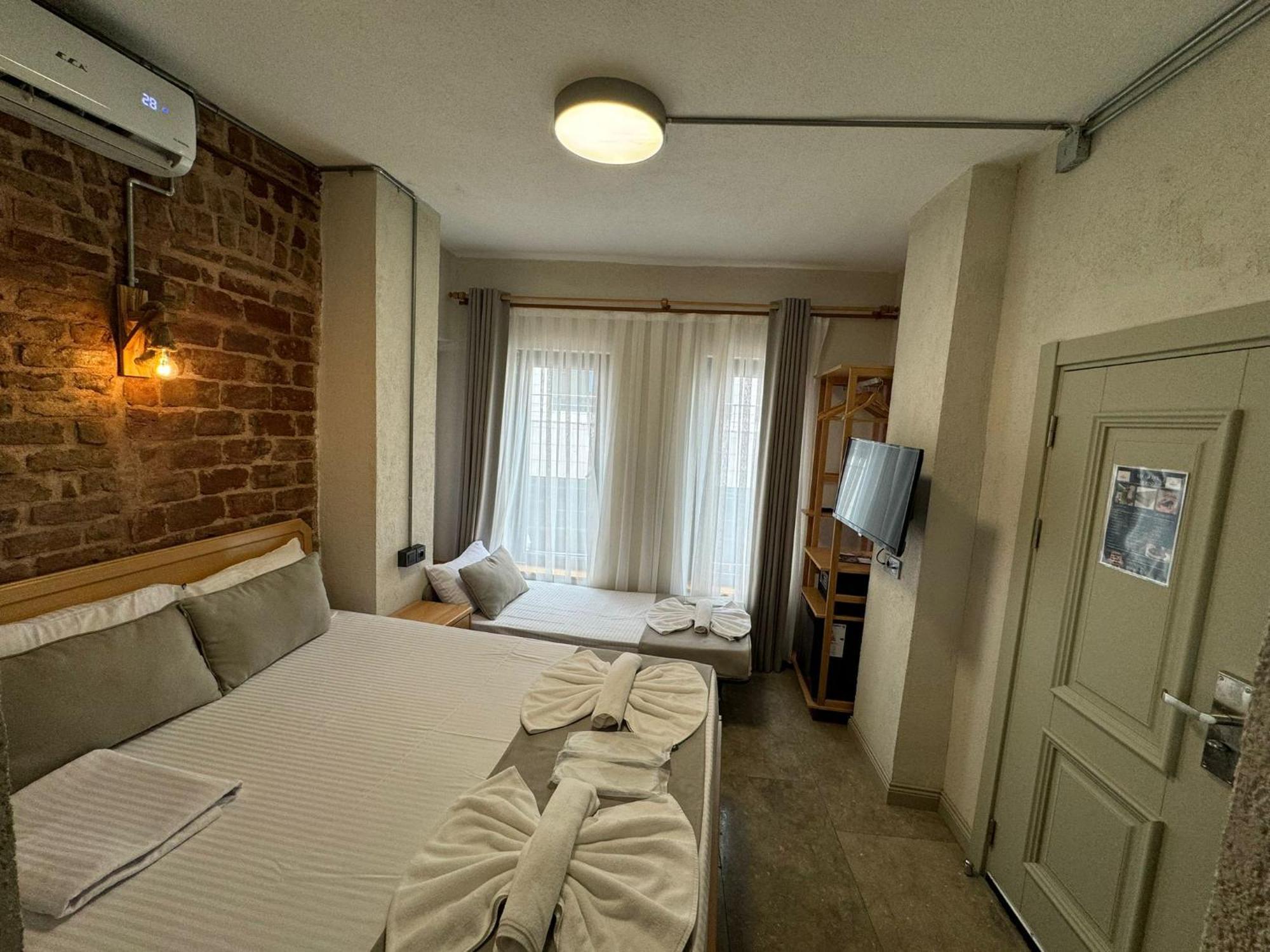 Elegance House Hotel Istanbul Bagian luar foto