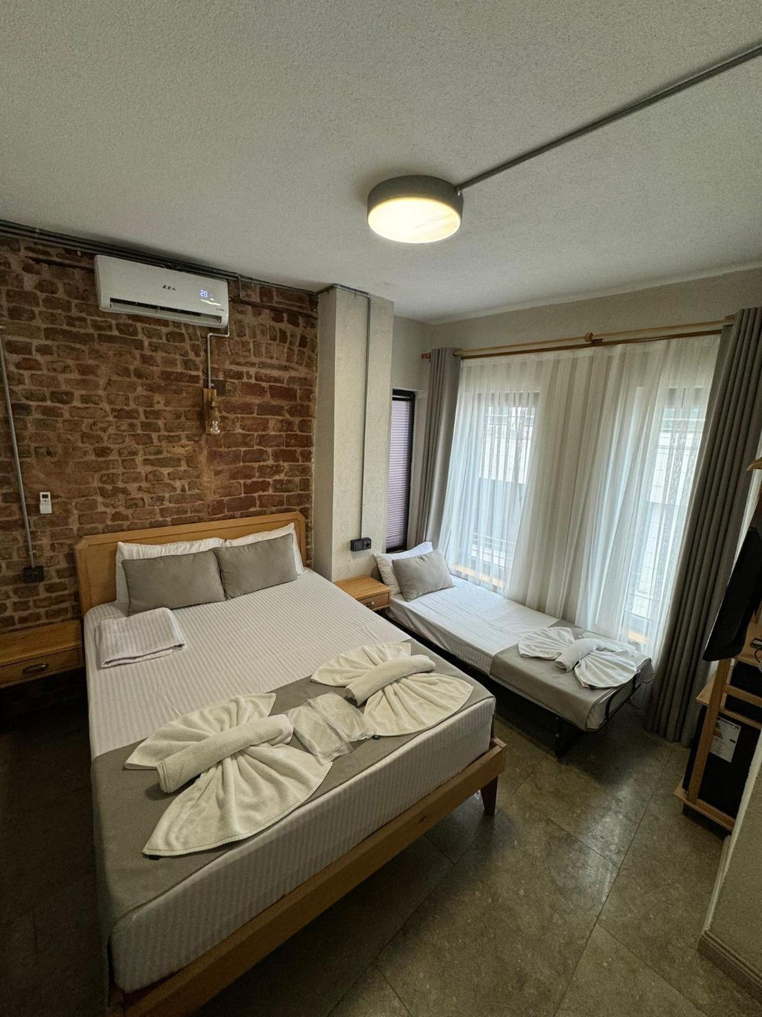 Elegance House Hotel Istanbul Bagian luar foto